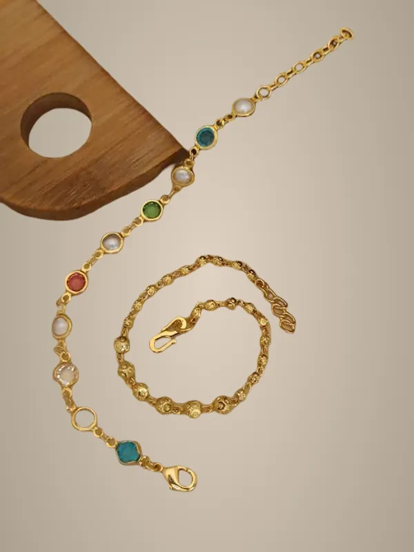 Rainbow_Color_Stone_Heart_Charm_Bracelet_Lightweight_Daily_Wear_Chain_For_Women_Latest_Fashion_Jewellery