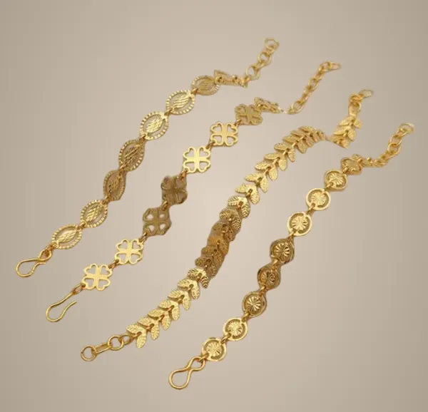 Elegant_Leaf_Design_Gold_Plated_Bracelet_For_Women_Stylish_Chain_Pattern_Fancy_Anklet_Daily_Wear_Trendy_Jewellery
