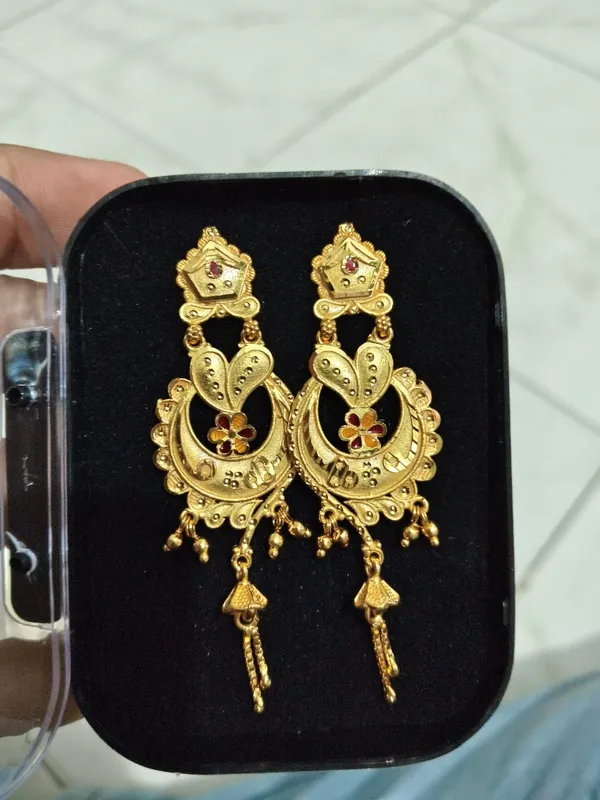 Traditional_Gold_Forming_Kalkati_Chandbali_Earrings_With_Dal_Chhol_Hand_Work_Matte_Finish_Ethnic_Golden_Dangler_For_Women