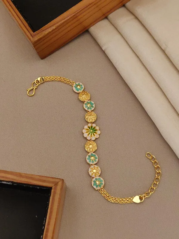 Elegant_Floral_Enamel_Chain_Bracelet_with_Gold_Finish
