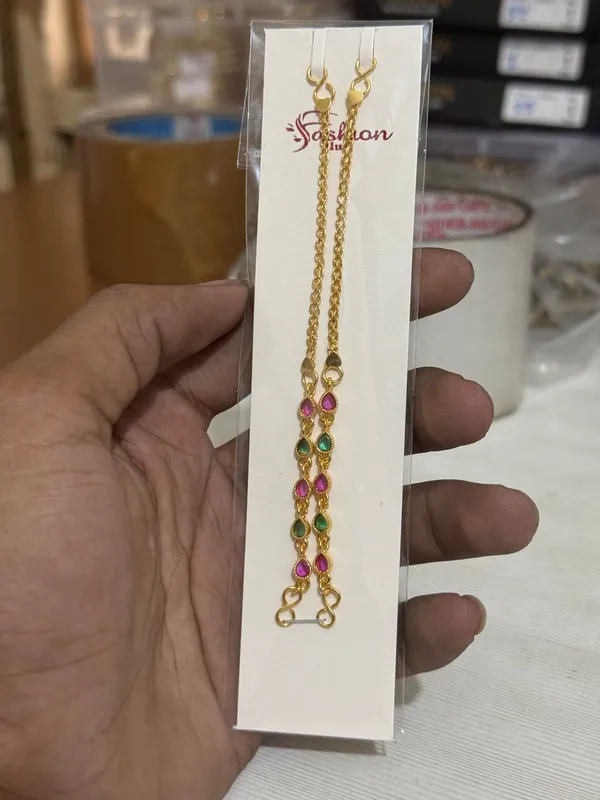 Gold-Plated_Chain_Anklet_with_Colorful_Stone_Accents