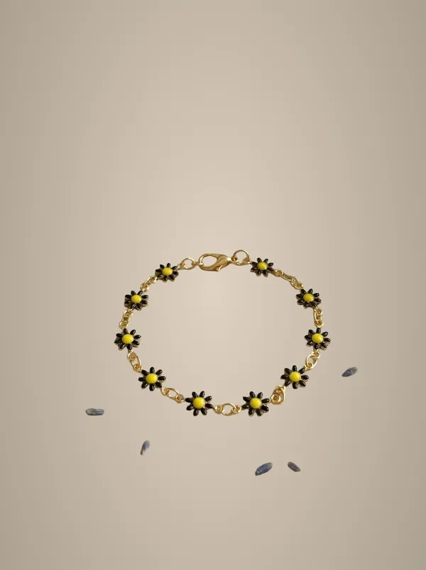Handmade_Beaded_Sunflower_Bracelet_with_Gold_Accents