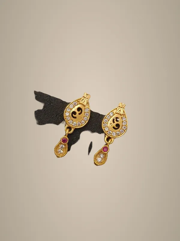 Gold-Plated_Teardrop_Earrings_with_Kundan_Work_and_Ruby-White_Stone_Drops