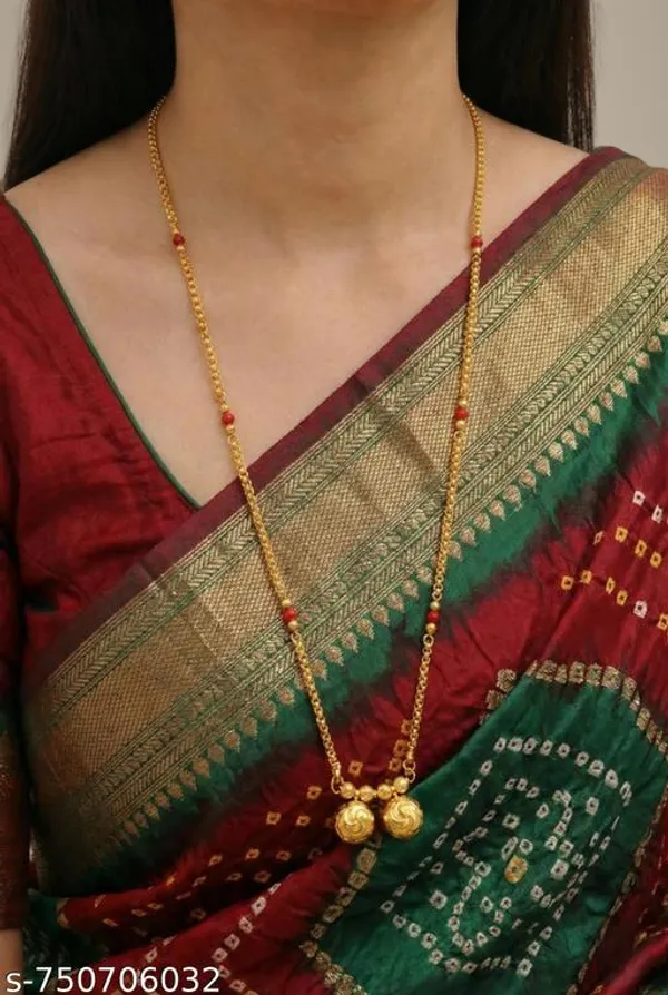 Premium_Line_Gold_Plated_Mangalsutra_For_Women_Daily_Wear_Black_Beads_Traditional_Mangalsutra_Lightweight_Alloy_Gold_Chain_Mangalsutra