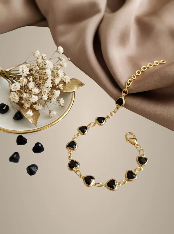 Black_Heart_Gold-Plated_Chain_Bracelet