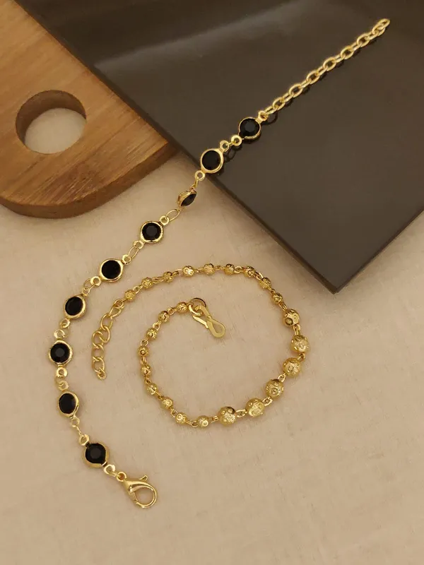 Gold_Plated_Black_Nazariya_Bracelet_For_Women_Girls_Heart_Square_Shape_Charm_Chain_Daily_Wear_Hand_Jewellery