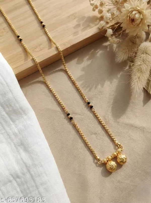 Micro_Gold_Plated_Latest_Design_Chain_Pendant_For_Women_Beautifully_Premium_Quality_Gold_Plated_For_Women