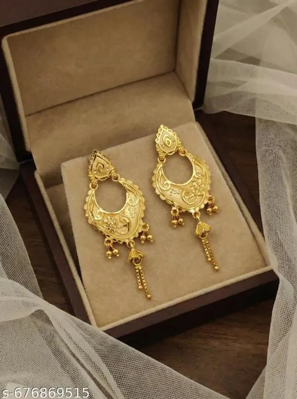 Traditional_Gold_Forming_Kalkati_Chandbali_Earrings_With_Dal_Chhol_Hand_Work_Matte_Finish_Ethnic_Golden_Dangler_For_Women