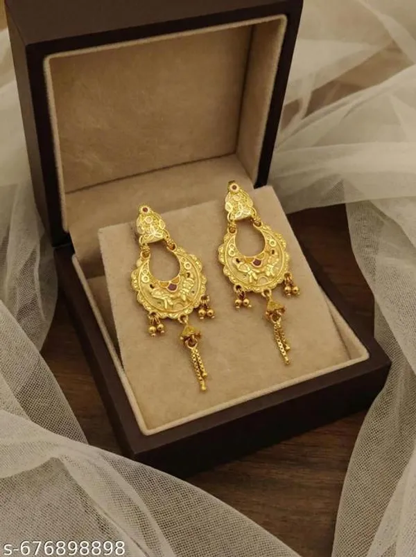 Heavy_Look_Gold_Forming_Kalkati_Chandbali_With_Embossed_Dal_Chhol_Hand_Work_Traditional_Festival_Wear_Golden_Earrings_With_Chain_Hanging