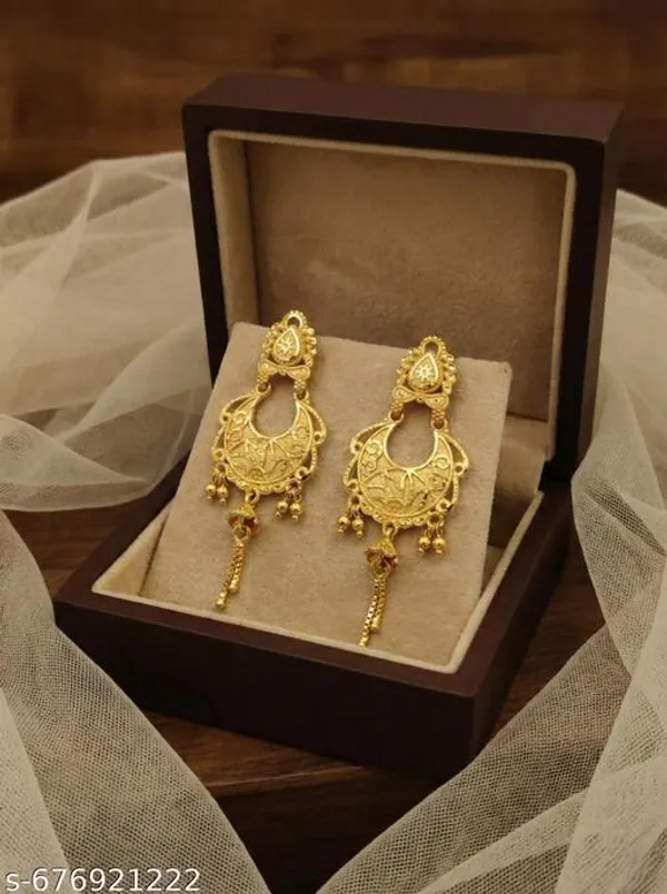 Traditional_Gold_Forming_Kalkati_Chandbali_Earrings_With_Dal_Chhol_Hand_Work_Matte_Finish_Ethnic_Golden_Dangler_For_Women