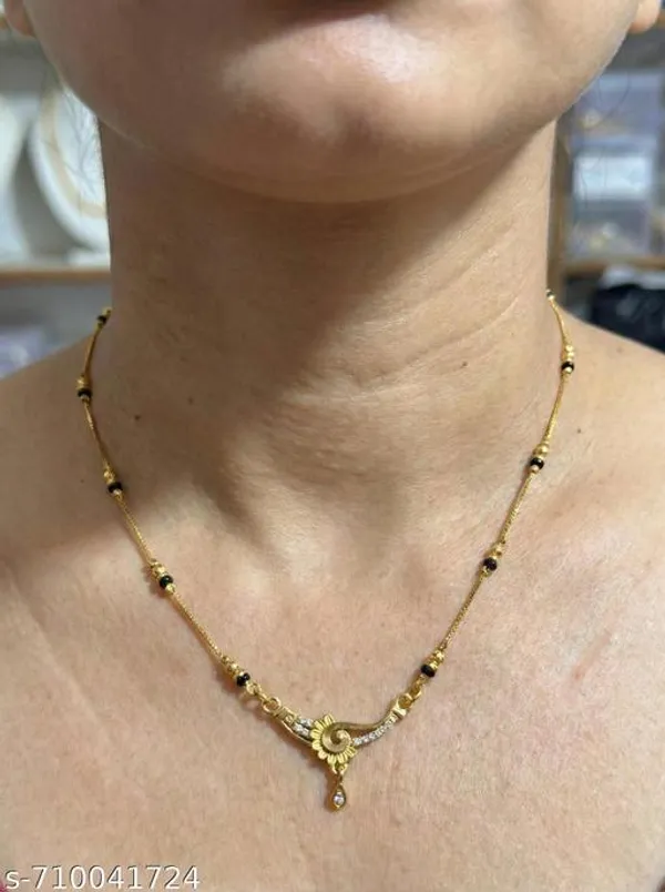 Elegant_Gold_Plated_Traditional_Necklace_For_Women_Black_Beads_Chain_With_Designer_Pendant_Daily_Wear_Festive_Jewellery_Necklace