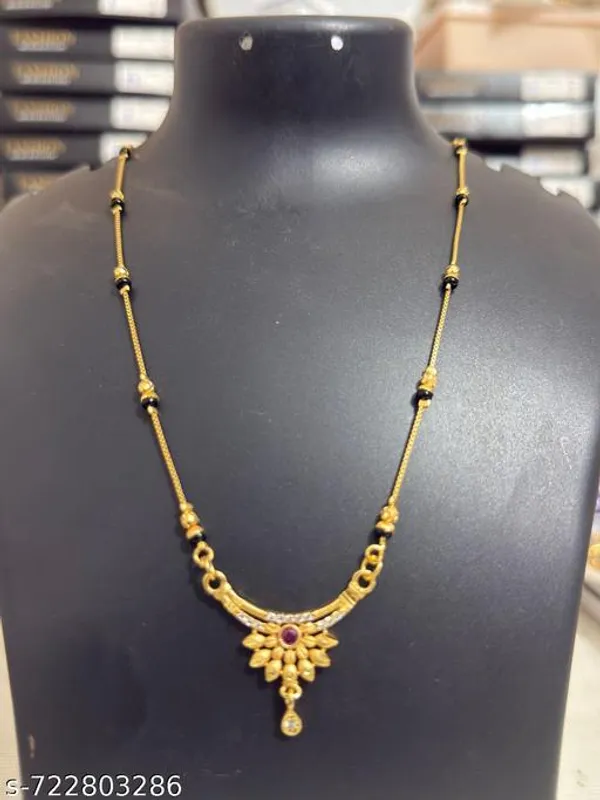 Traditional_Gold_Plated_Mangalsutra_Elegant_Floral_Pendant_Lightweight_Daily_Wear_Necklace_For_Women