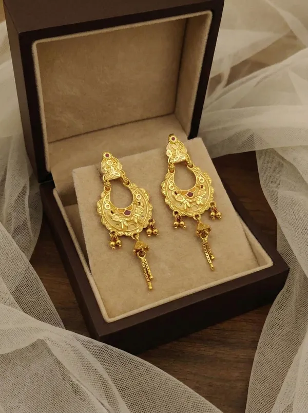 Traditional_Gold_Forming_Kalkati_Chandbali_Earrings_With_Dal_Chhol_Hand_Work_Matte_Finish_Ethnic_Golden_Dangler_For_Women