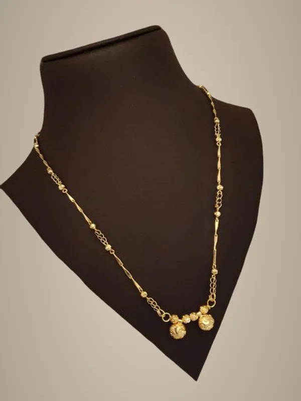 Gold_Plated_Traditional_Wati_Mangalsutra_For_Women_Short_Daily_Wear_Black_Bead_Chain_Maharashtrian_Style_Double_Bowl_Pendant_Tanmaniya