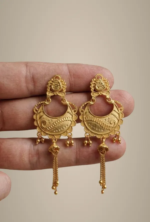 Elegant_Gold_Plated_Floral_Chandbali_Earrings_For_Women_Traditional_Ethnic_Hanging_Earrings_With_Beads_Festive_Wedding_Wear_Jewellery