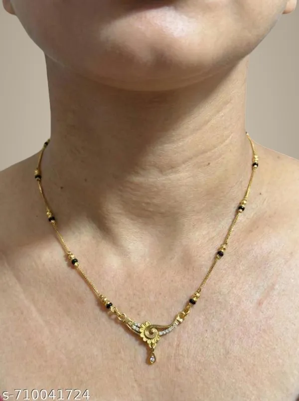 Elegant_Gold_Plated_Traditional_Necklace_For_Women_Black_Beads_Chain_With_Designer_Pendant_Daily_Wear_Festive_Jewellery_Necklace