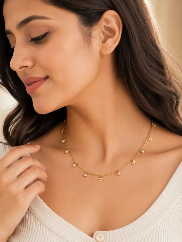 Clover_Charm_Necklace_
