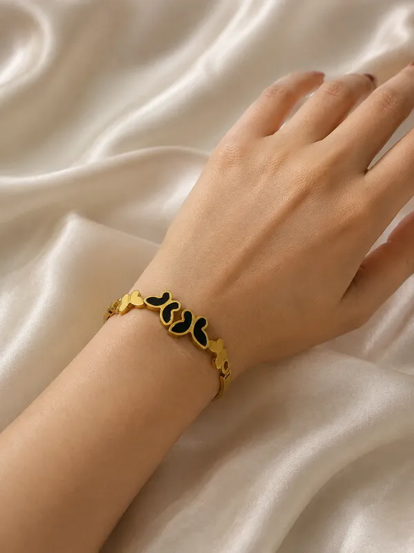 Golden_Butterfly_Charm_Bracelet_🦋