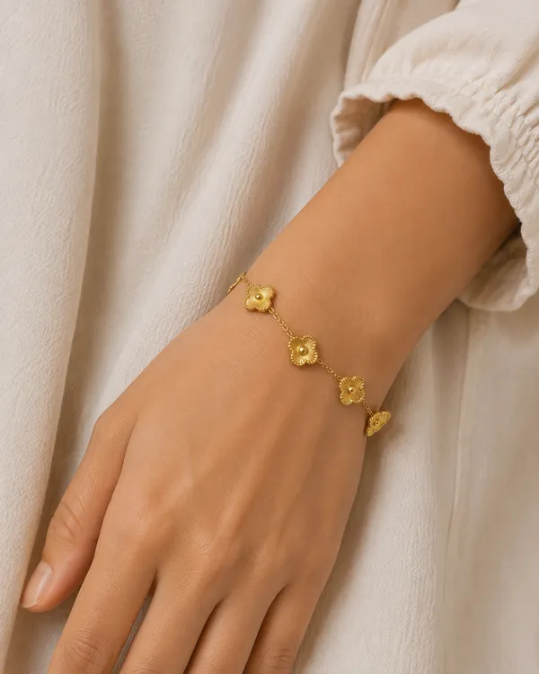 Golden_Floral_Clover_Bracelet