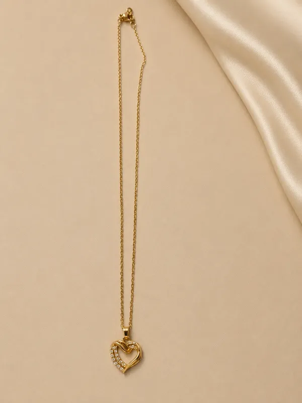 Golden_Love_Heart_Necklace