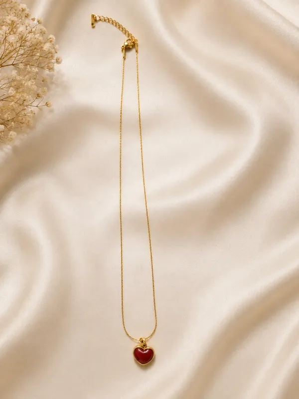 Red_Heart_Pendant_Necklace_