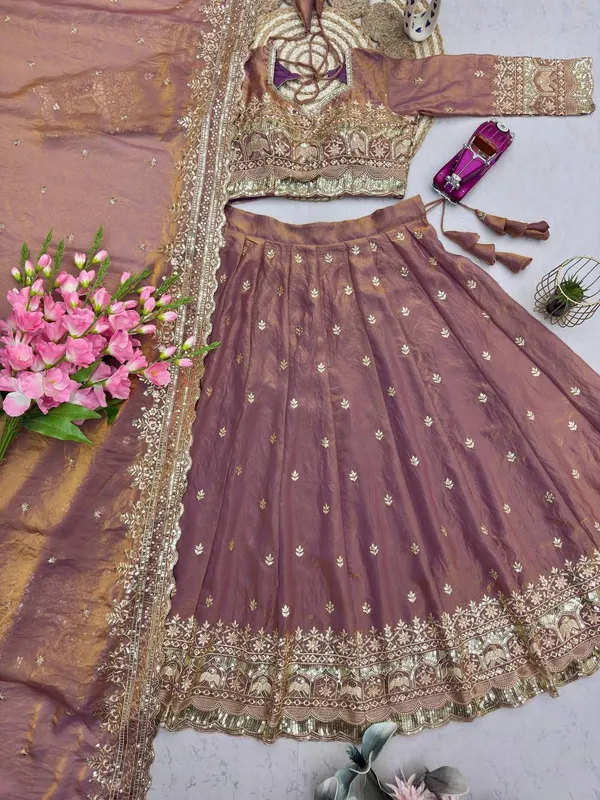 Heavy_Two_Tone_Fandy_Silk-Choli