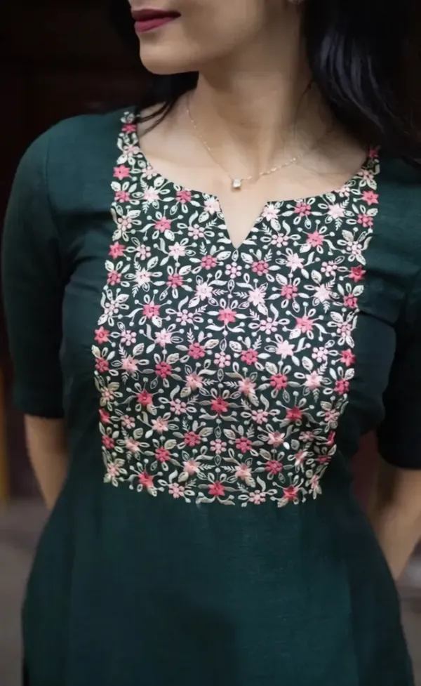 Cotton_Embroidered_Kurti_Bottom_With_Dupatta