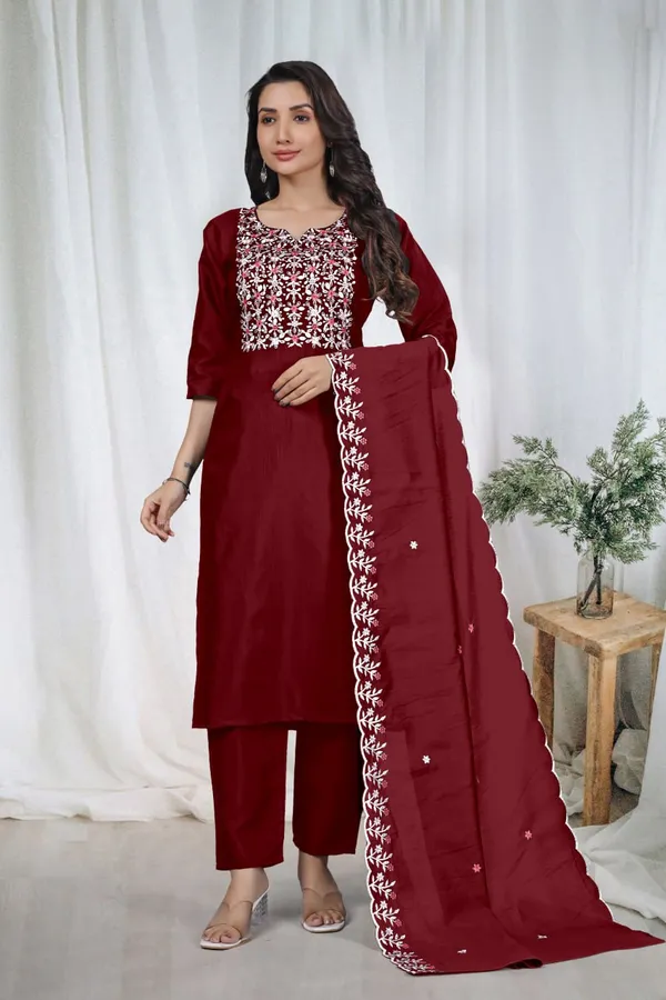 Cotton_Embroidered_Kurti_Bottom_With_Dupatta
