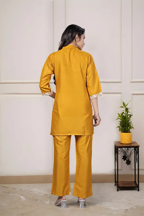 Embroidered_Shirt_Collar_Tunic_With_Trousers_Co-Ords