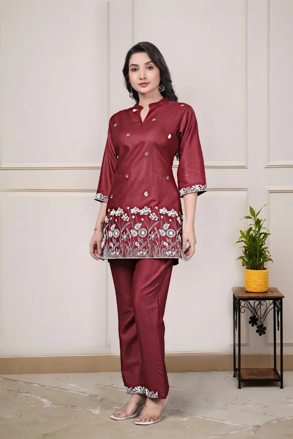 Embroidered_Shirt_Collar_Tunic_With_Trousers_Co-Ords