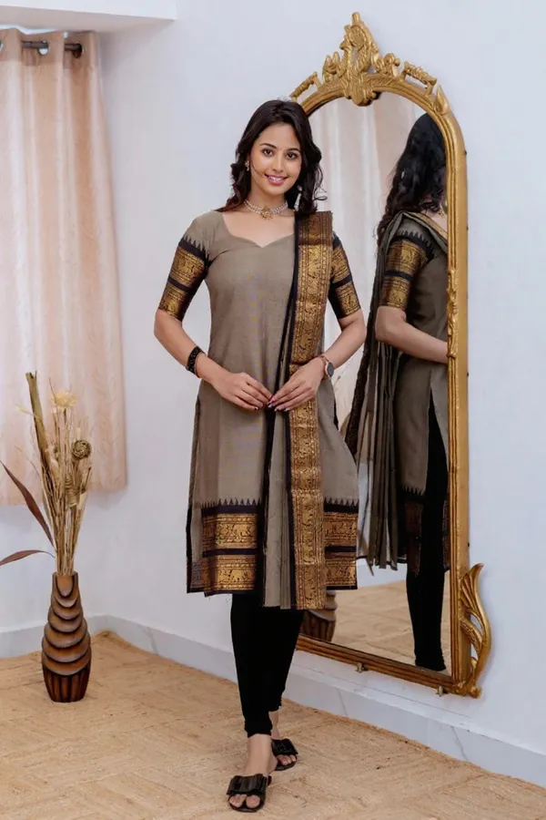 Ethnic_Motifs_Regular_Kurta_With_Dupatta