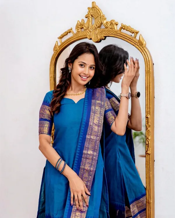 Ethnic_Motifs_Regular_Kurta_With_Dupatta
