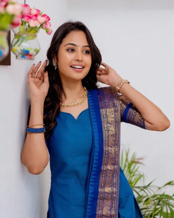 Ethnic_Motifs_Regular_Kurta_With_Dupatta