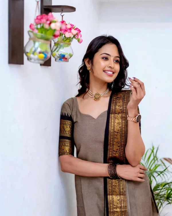 Ethnic_Motifs_Regular_Kurta_With_Dupatta