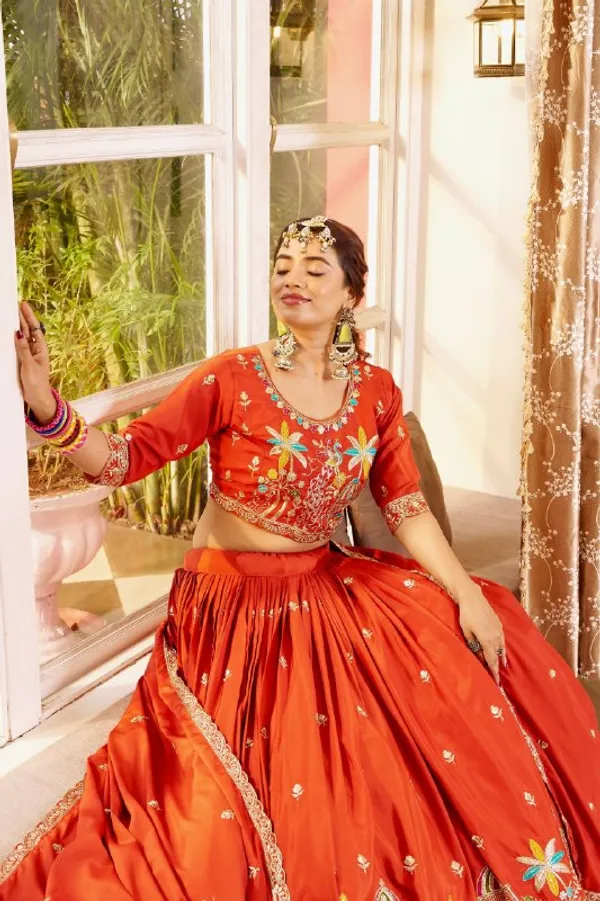 Oranger_Designer_Silk_Embroidered_Lehenga_Choli