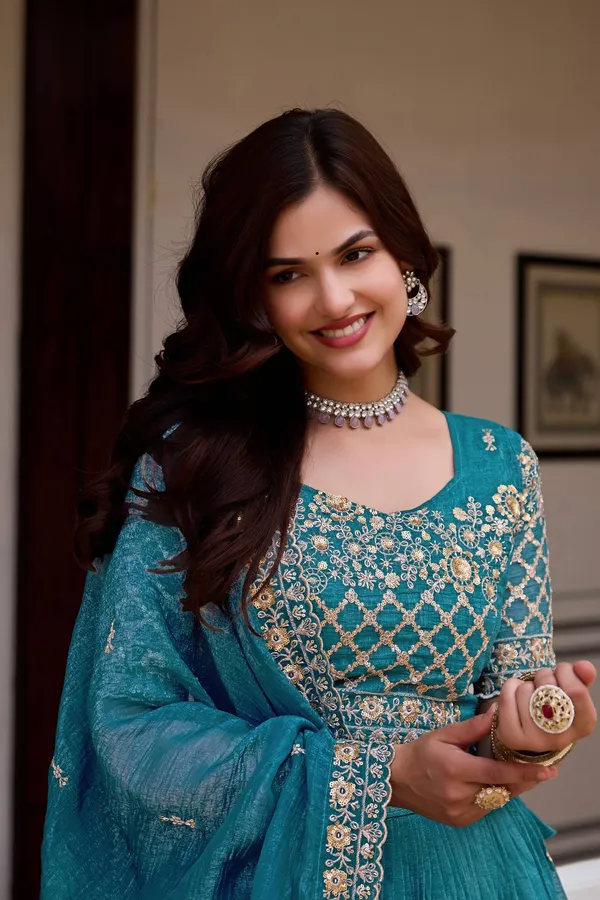 PURE_CRUNCHY_FESTIVE_WEAR_LEHENGA_CHOLI