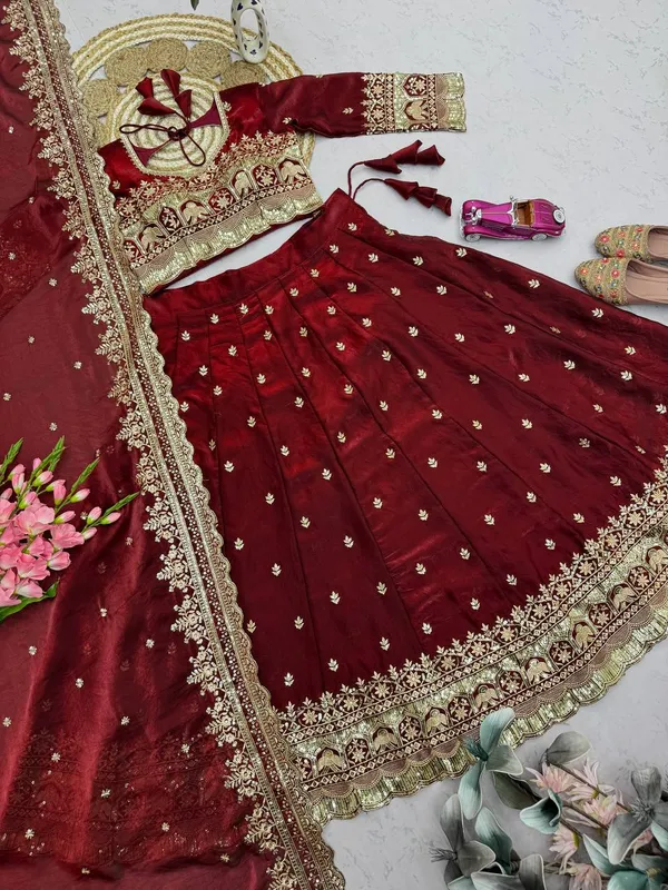 Heavy_Two_Tone_Fandy_Silk-Choli