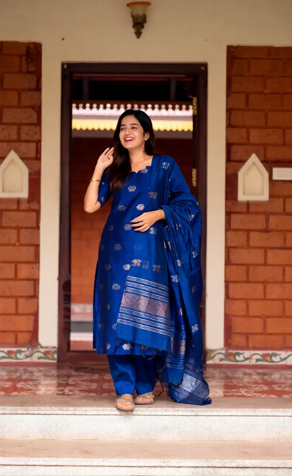 Women_Cotton_Rayon_Kurta_Pant_Dupatta_Set