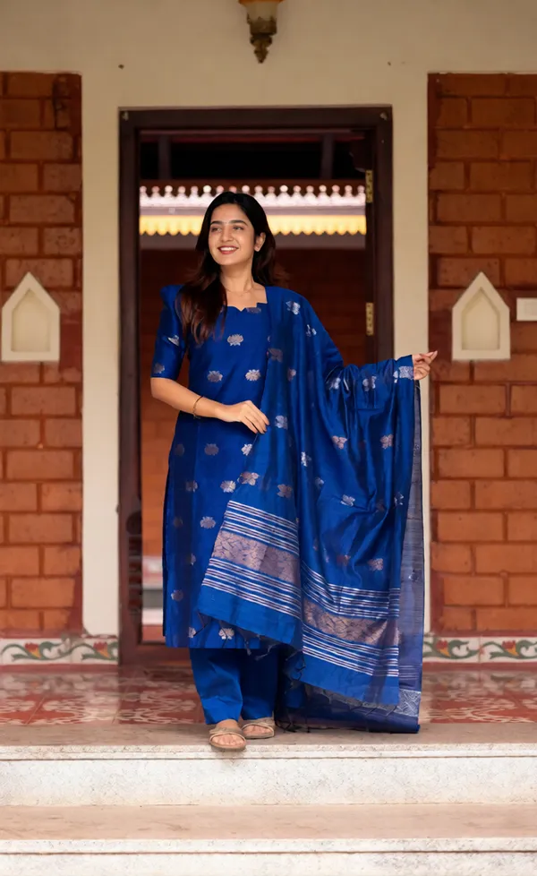 Women_Cotton_Rayon_Kurta_Pant_Dupatta_Set