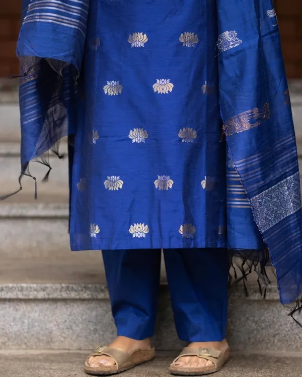 Women_Cotton_Rayon_Kurta_Pant_Dupatta_Set