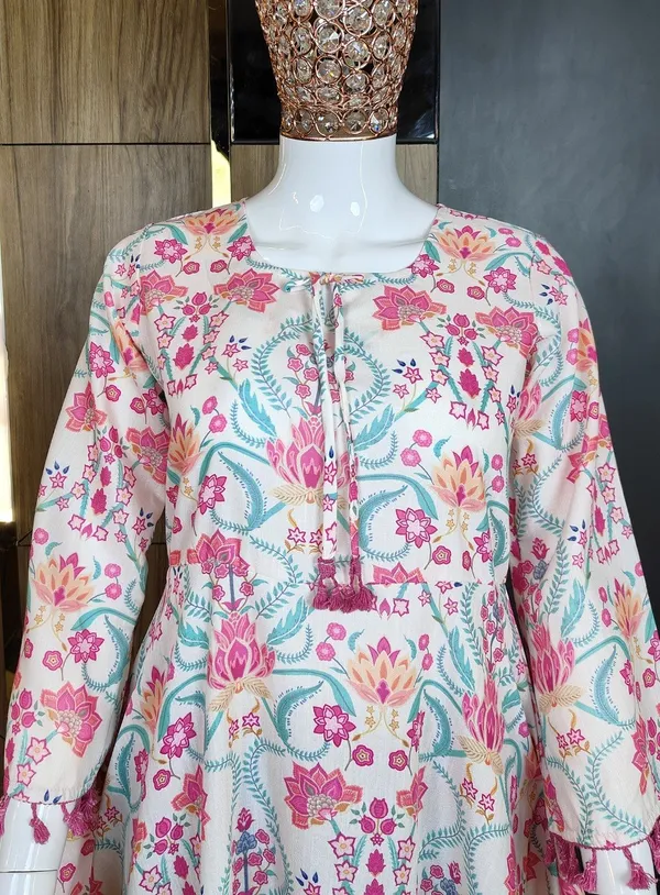 Women_Floral_Print_Cotton_Blend_Flared_Kurta_(Pink)