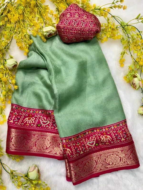 New_Marshmallow_Jecard_Patola_Design_With_Blouse_Piece_-pistal-green