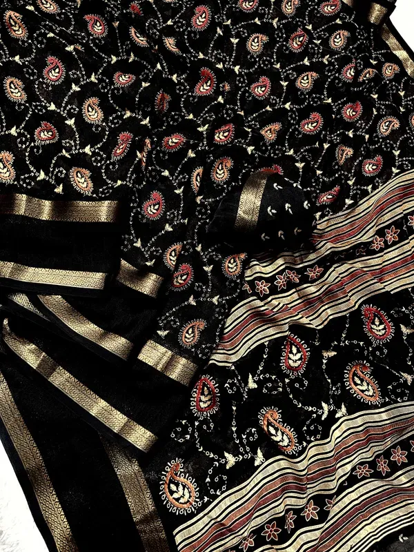 New_royal_Black_Designing_marshmallow_fabric_Saree_with_Blouse_Piece_