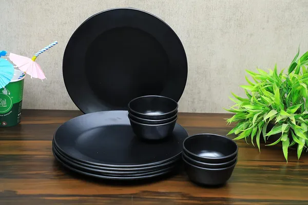 Black_Regular_Melamine_Dinner_Set_Full_Plates_Half_Plates_With_Katoris_Matt_Black_Design_Combo_28