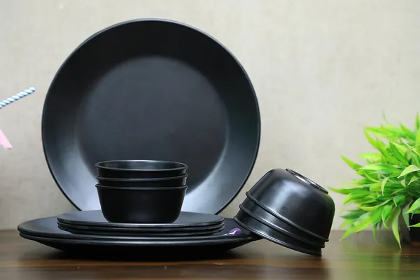 Black_Regular_Melamine_Dinner_Set_Full_Plates_Half_Plates_With_Katoris_Matt_Black_Design_Combo_29