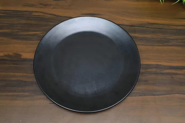 Black_Regular_Melamine_Dinner_Set_Full_Plates_Half_Plates_With_Katoris_Matt_Black_Design_Combo_30
