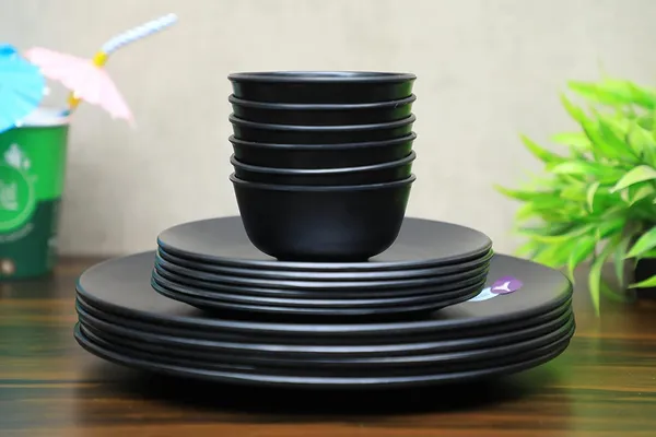 Black_Regular_Melamine_Dinner_Set_Full_Plates_Half_Plates_With_Katoris_Matt_Black_Design_Combo_26