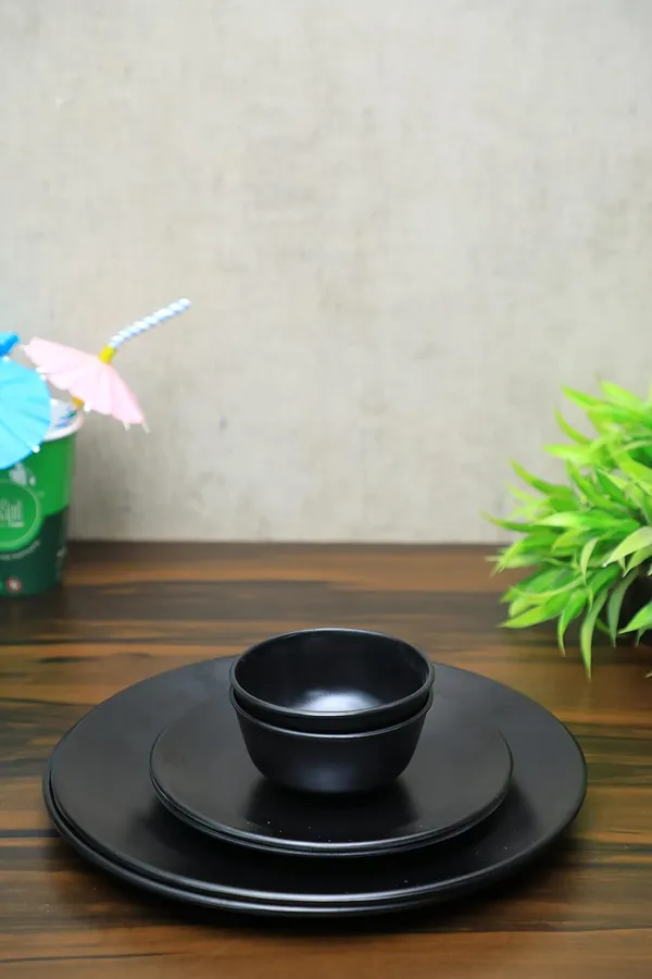 Black_Regular_Melamine_Dinner_Set_Full_Plates_Half_Plates_With_Katoris_Matt_Black_Design_Combo_22