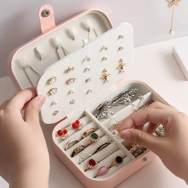 Jewellery_Box_Lightweight_Leather_Portable_Big_Size_Jewellery_Storage_Box_Case_With_Dividers_Container_For_Earrings_Rings_Nklace_Jewelry_Organizer_For_Women_Travels_Parties