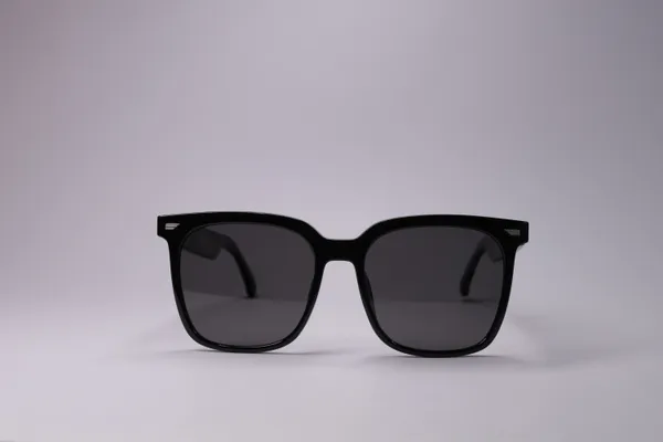 BLACK_WAYFARER_UNISEX_SUNGLASSES
